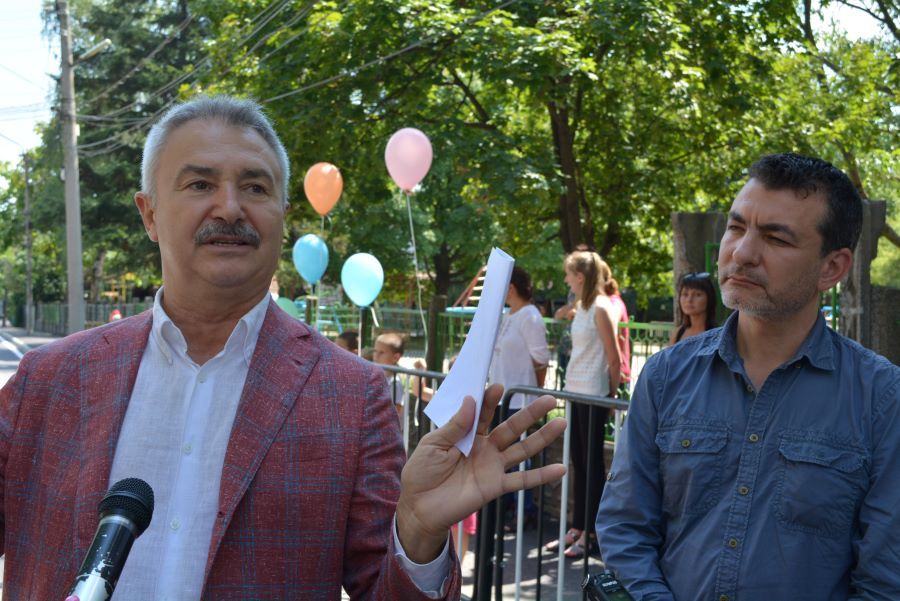 Кметът на Монтана показа основния ремонт на четири улици
