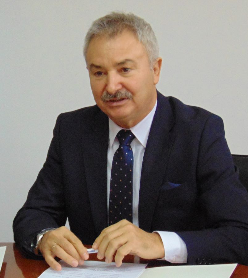 Кметът на Монтана: „Общините системно дофинансират държавни дейности”