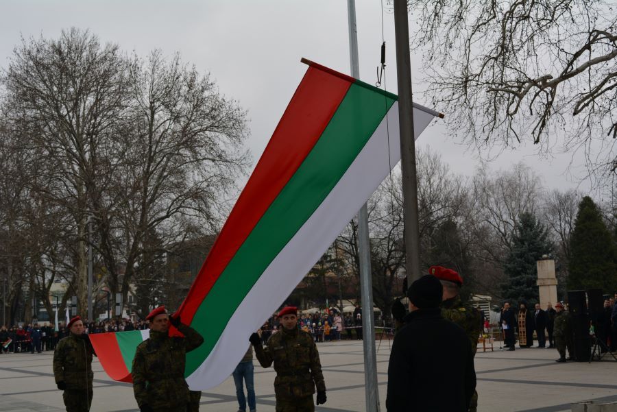 Кметът на Монтана с призив на националния празник: „Да бъдем достойни с дела, а не с приказки за България!”